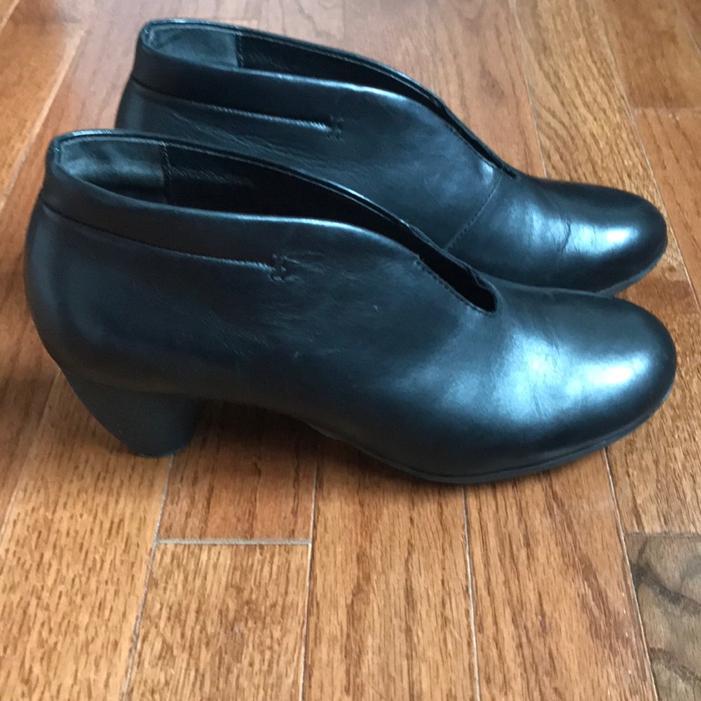 Cutie Camper Ankle Booties